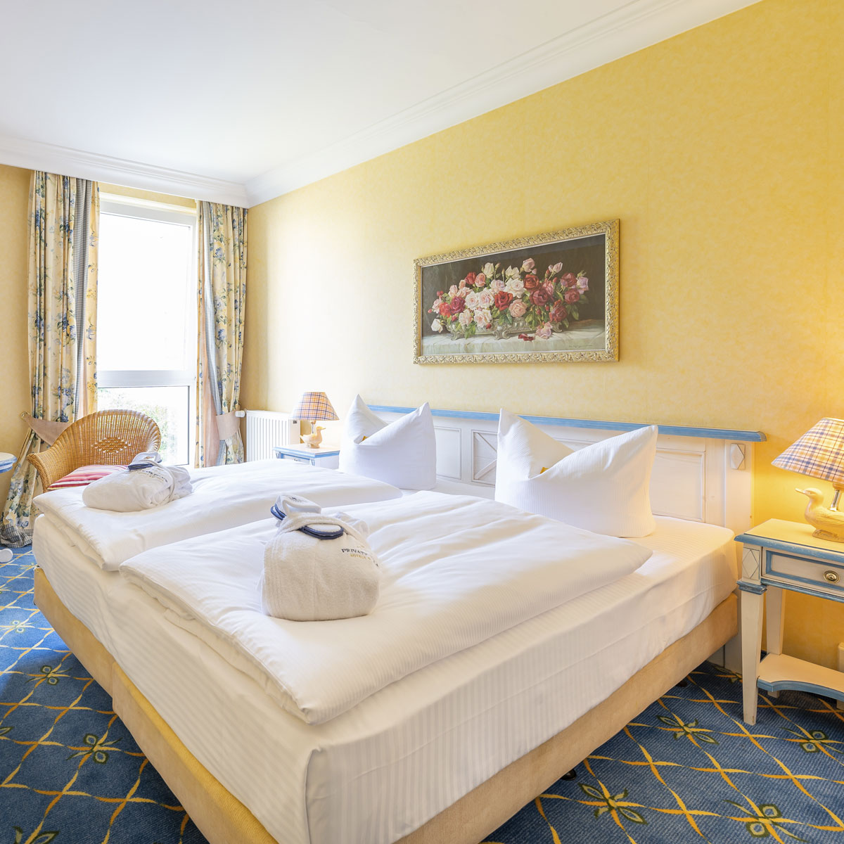 Willkommen im gemütlichen Doppelzimmer mit Stadtblick des 4-Sterne Rugard Thermal Strandhotel.
